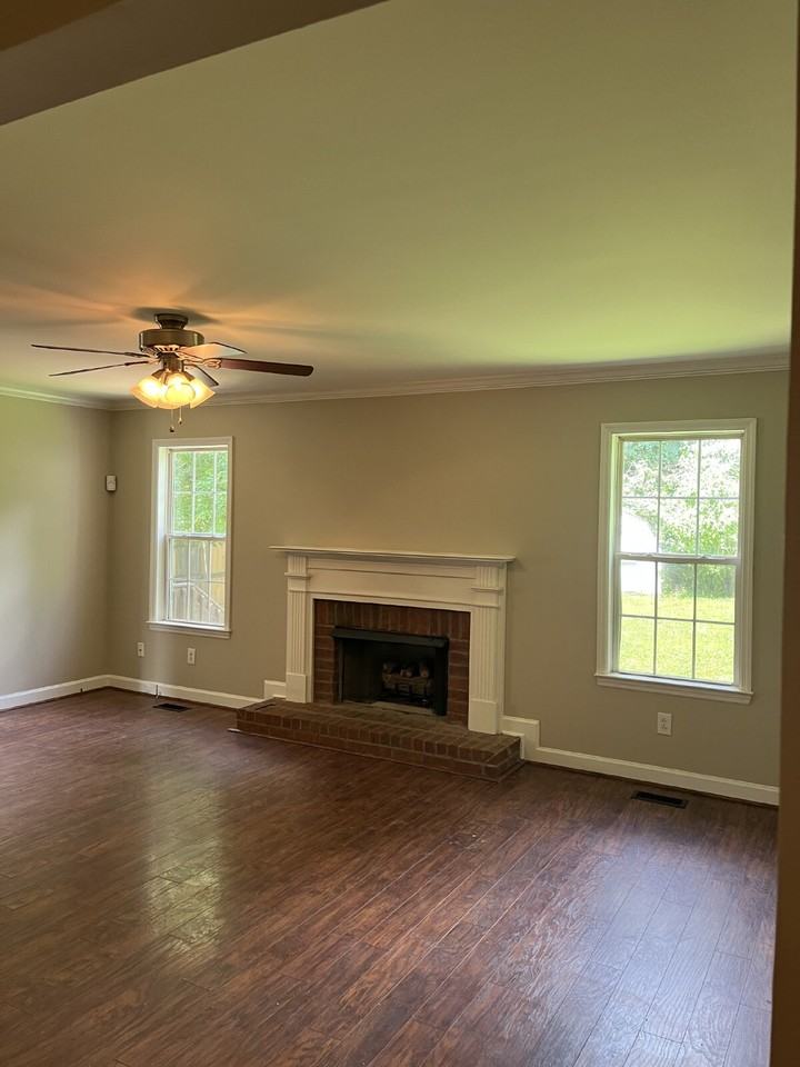 2811 Sutherland Dr - Photo 3 of 26