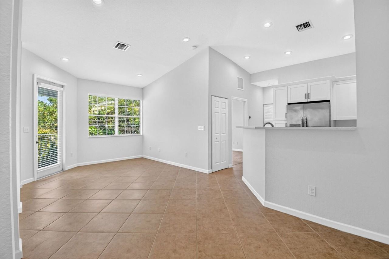 3199 Laurel Ridge Cir - Photo 7 of 50