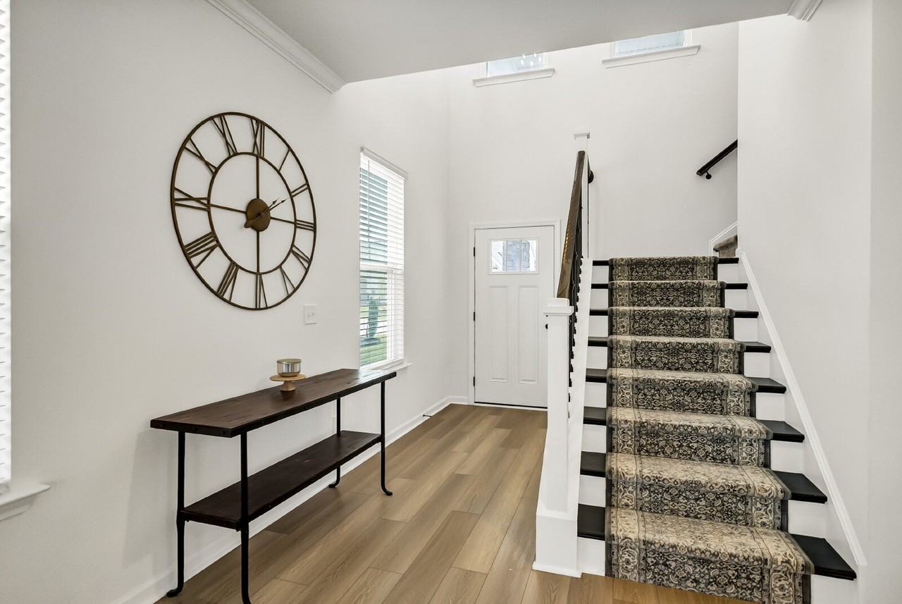 924 Windchase Way - Photo 6 of 50