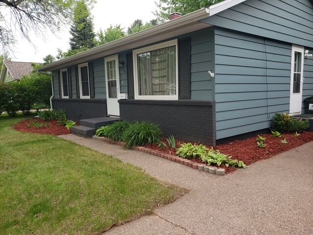 3334 Oakland St - Photo 2 of 20