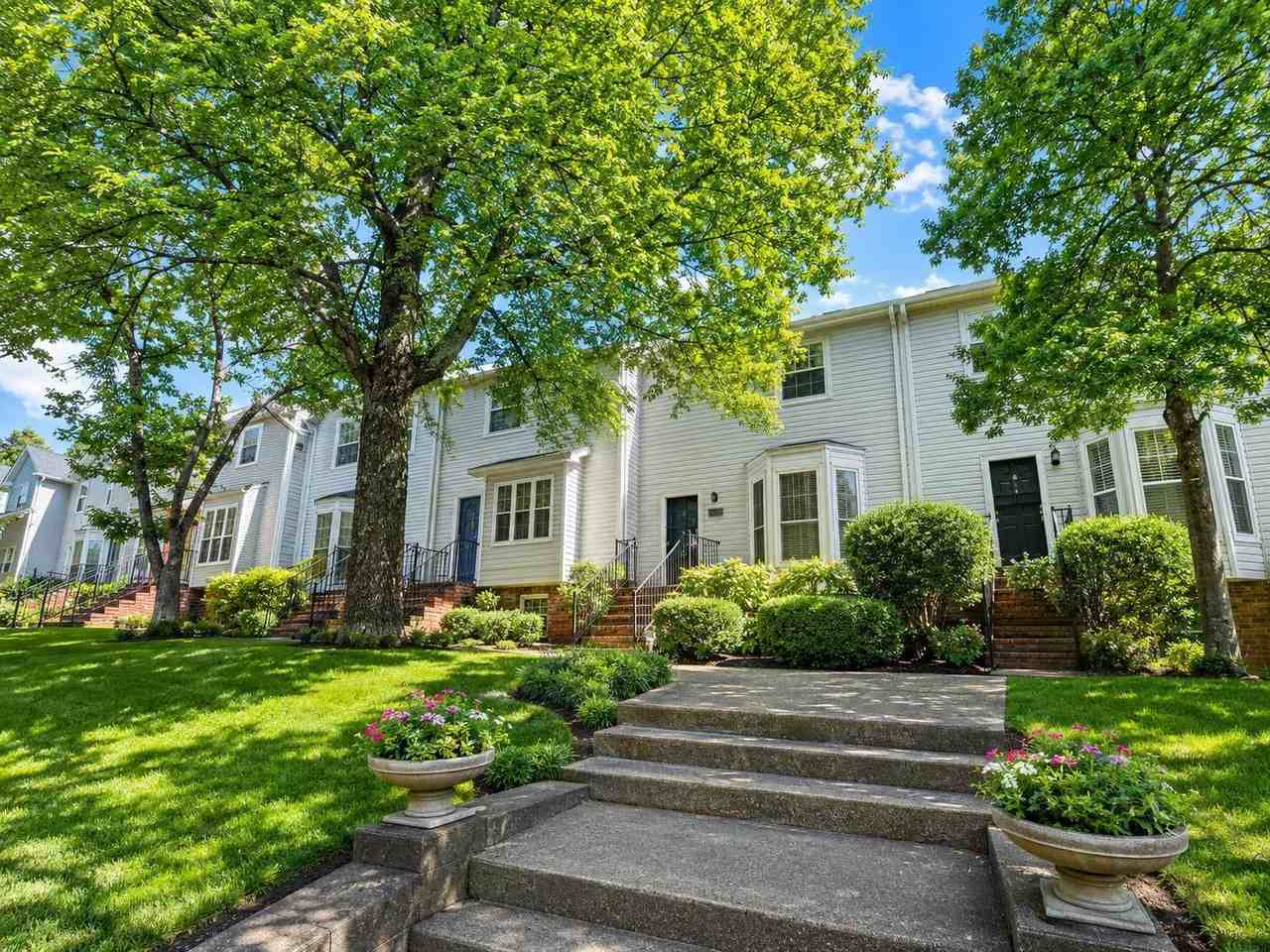 2727 Niazuma Ave S - Photo 2 of 20