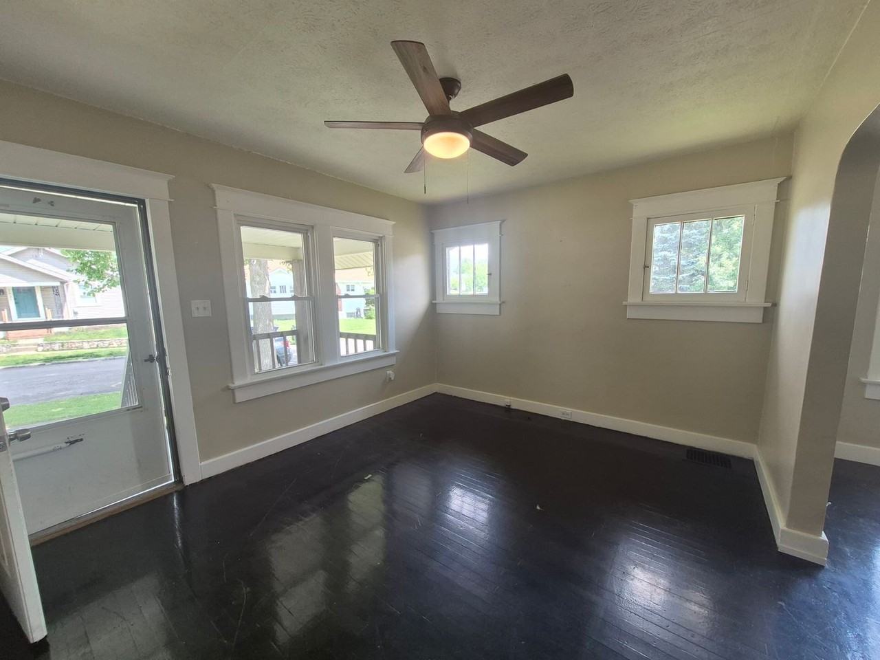 2436 Mundale Ave - Photo 7 of 30