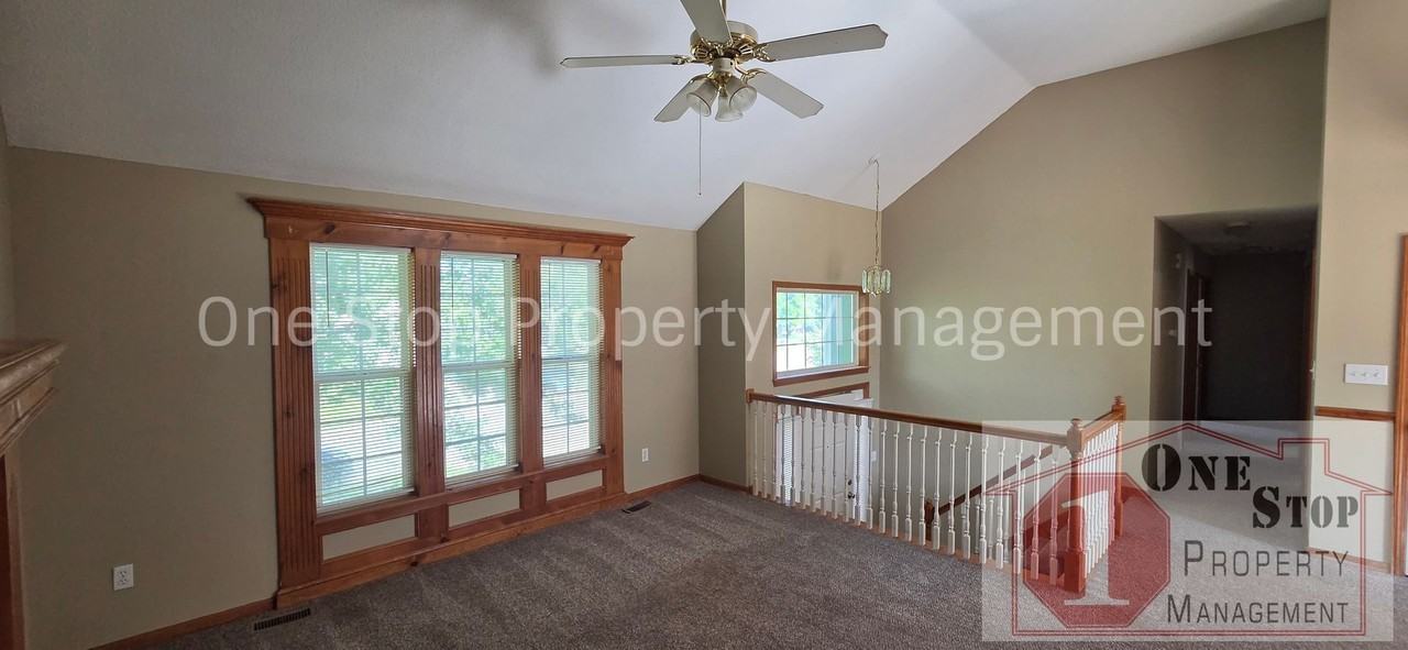 16002 Harold Dr - Photo 6 of 31