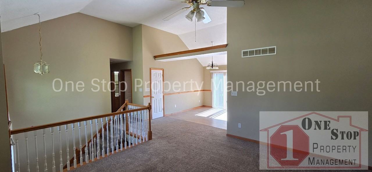 16002 Harold Dr - Photo 7 of 31