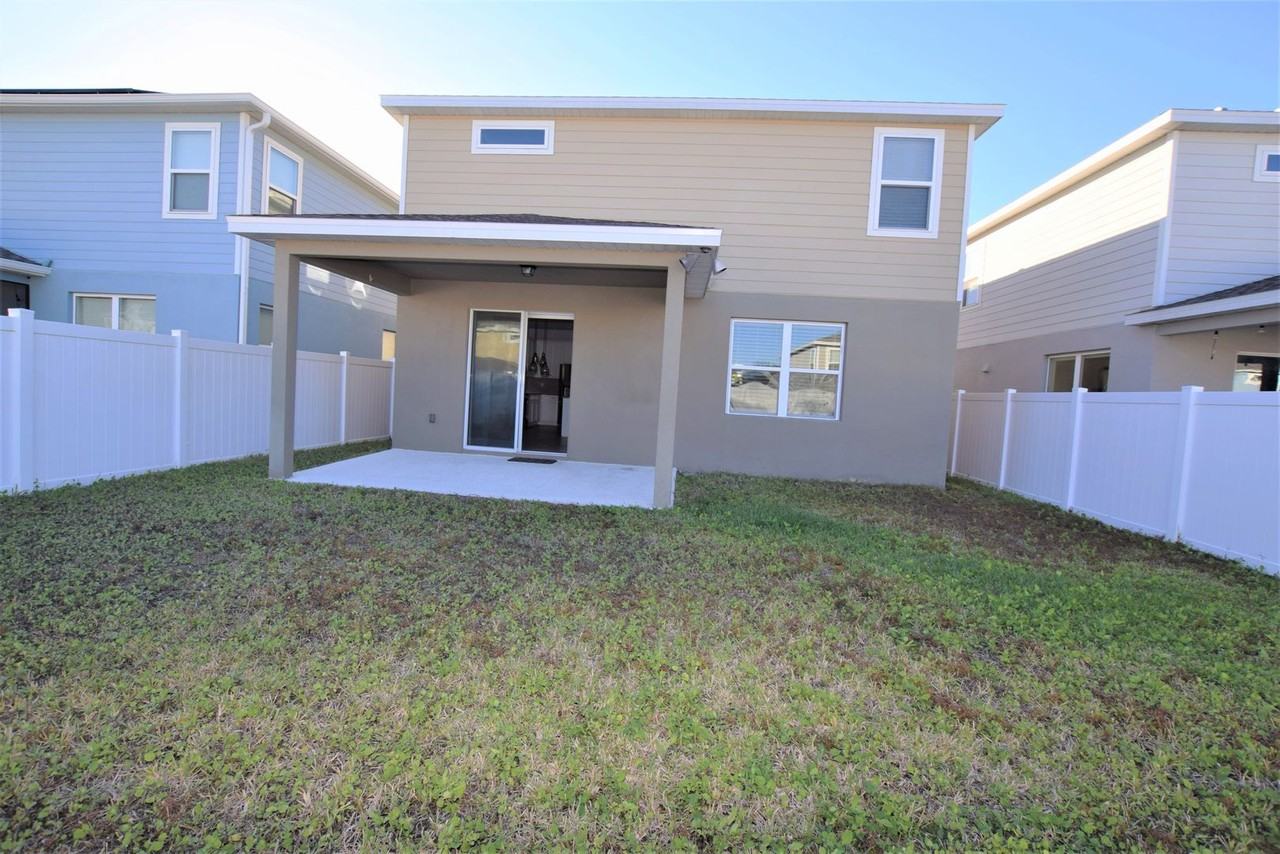 4358 Silver Creek St - Photo 4 of 24