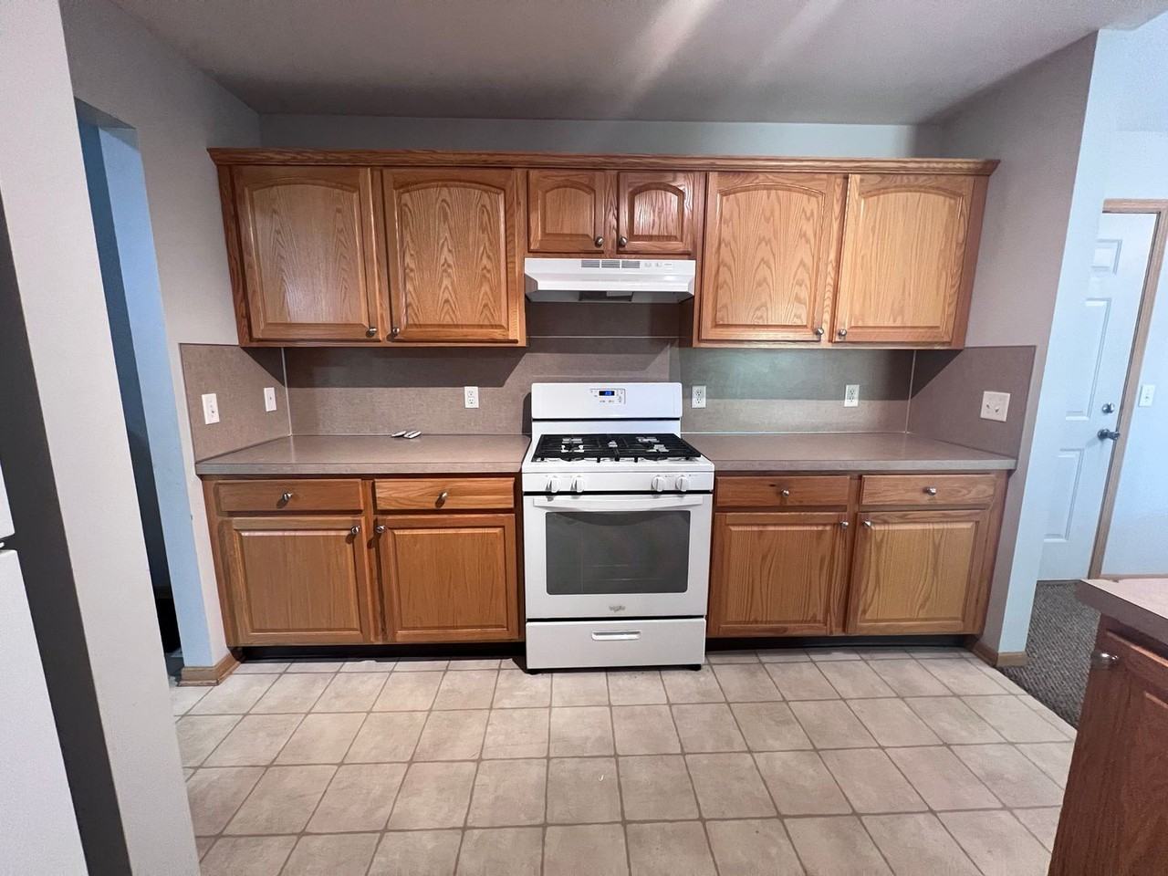 3739 Kinnrow Ct Nw - Photo 4 of 23