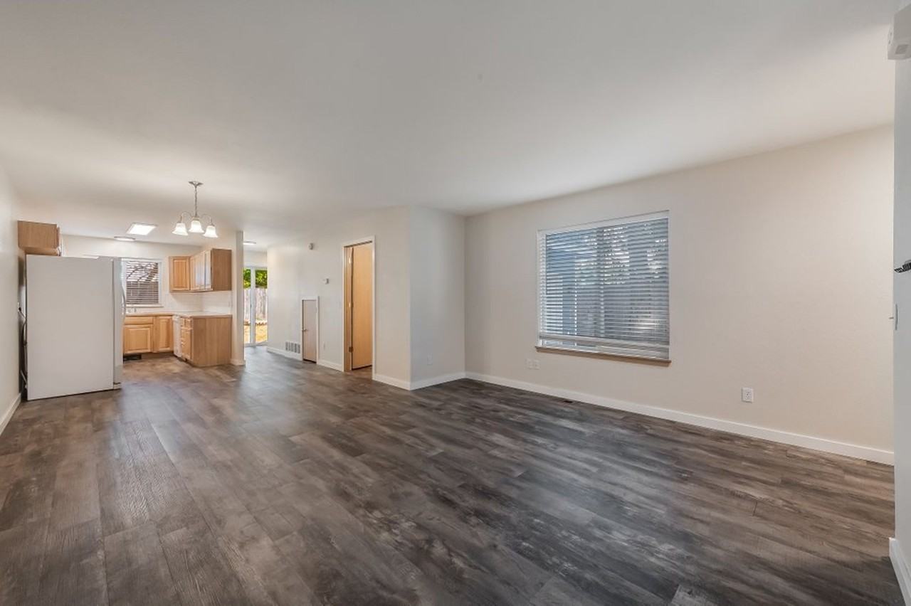 4019 E 2nd Ave #B - Photo 3 of 21