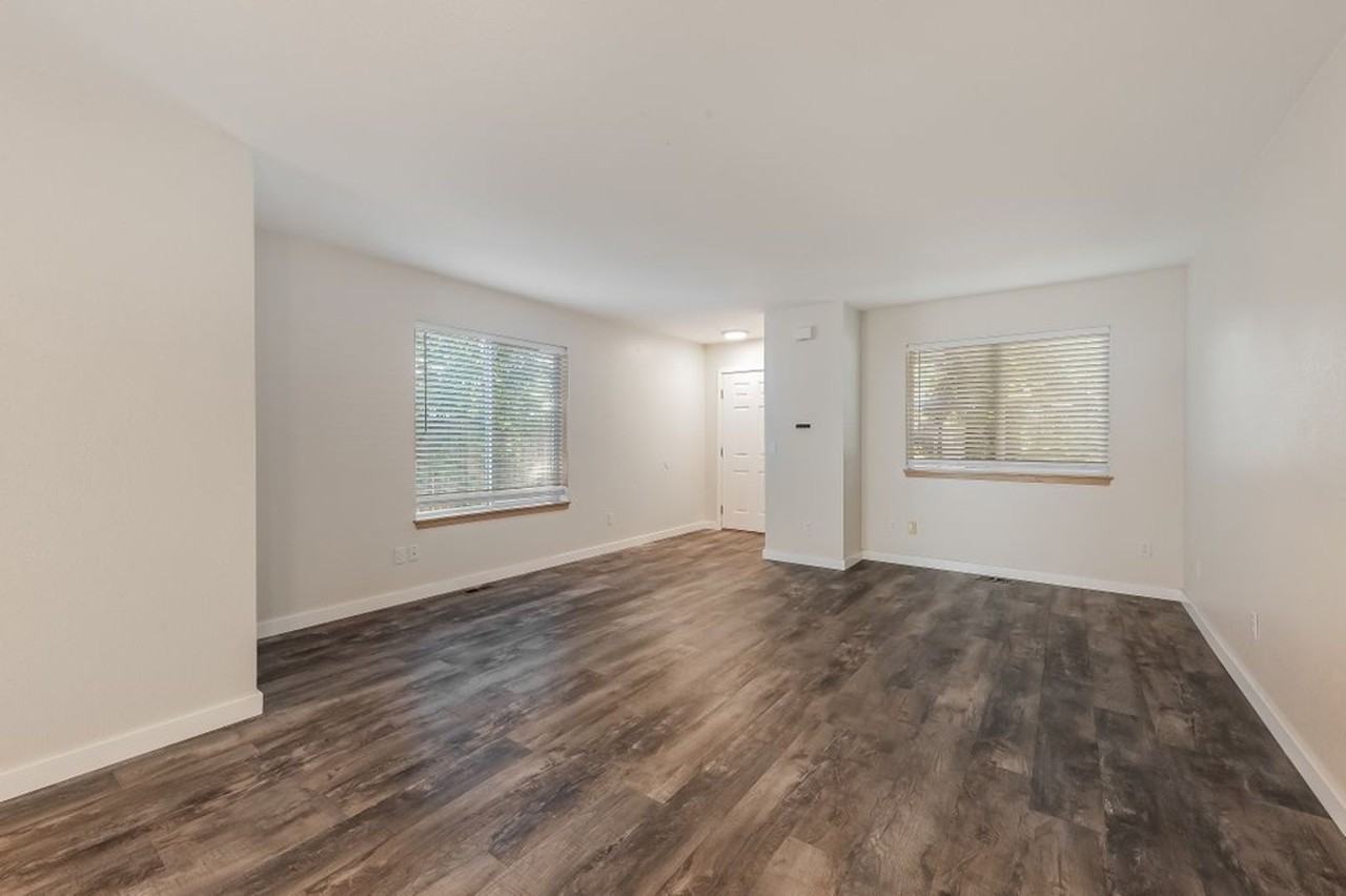 4019 E 2nd Ave #B - Photo 4 of 21
