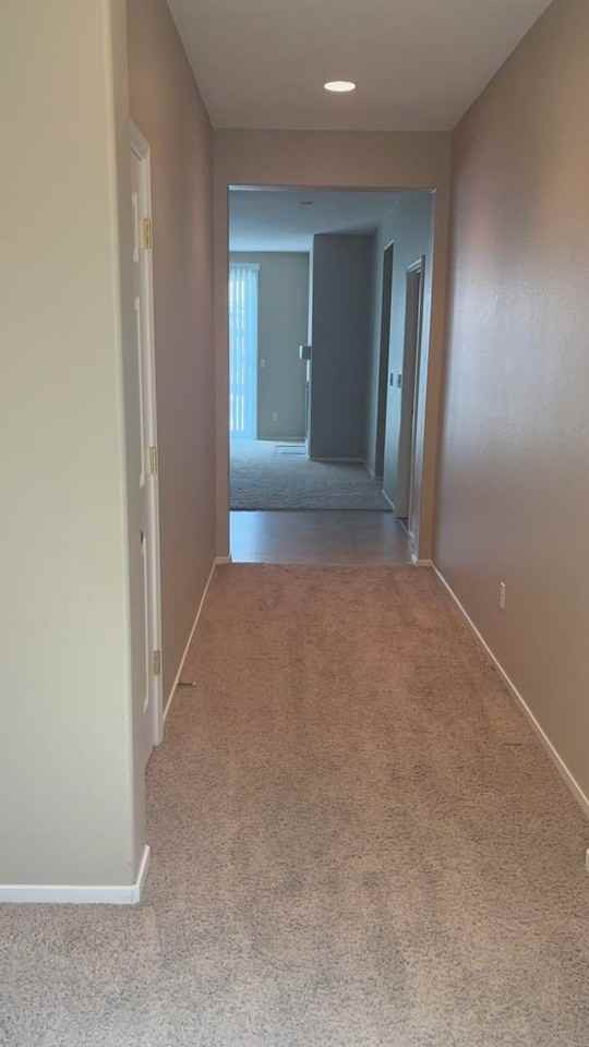 1415 Redding Rd - Photo 3 of 23