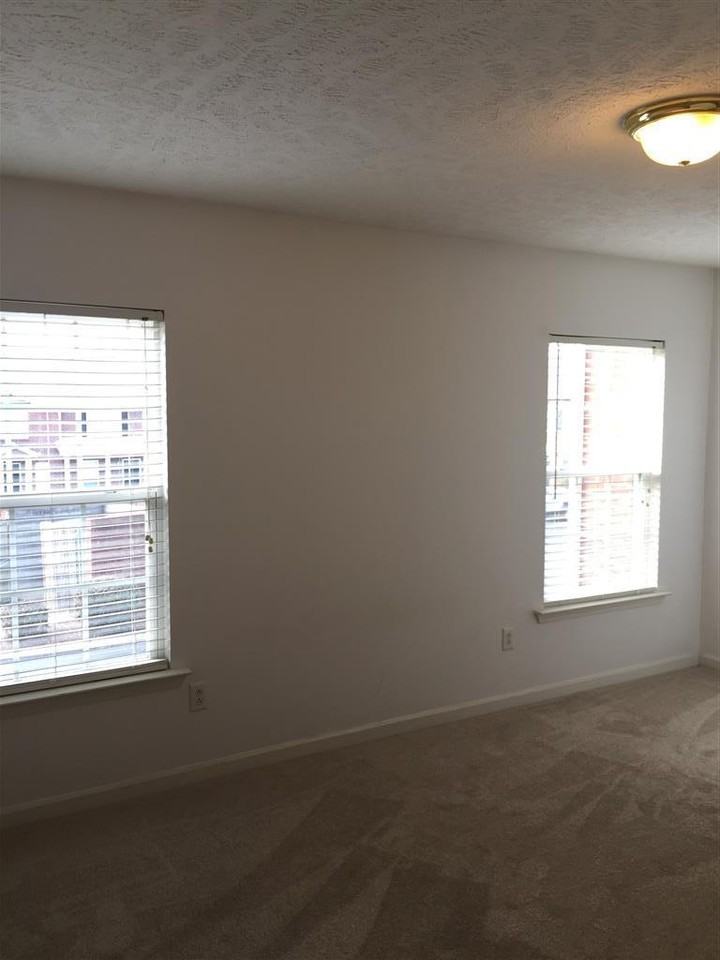327 Stewarts Landing Cir - Photo 6 of 9