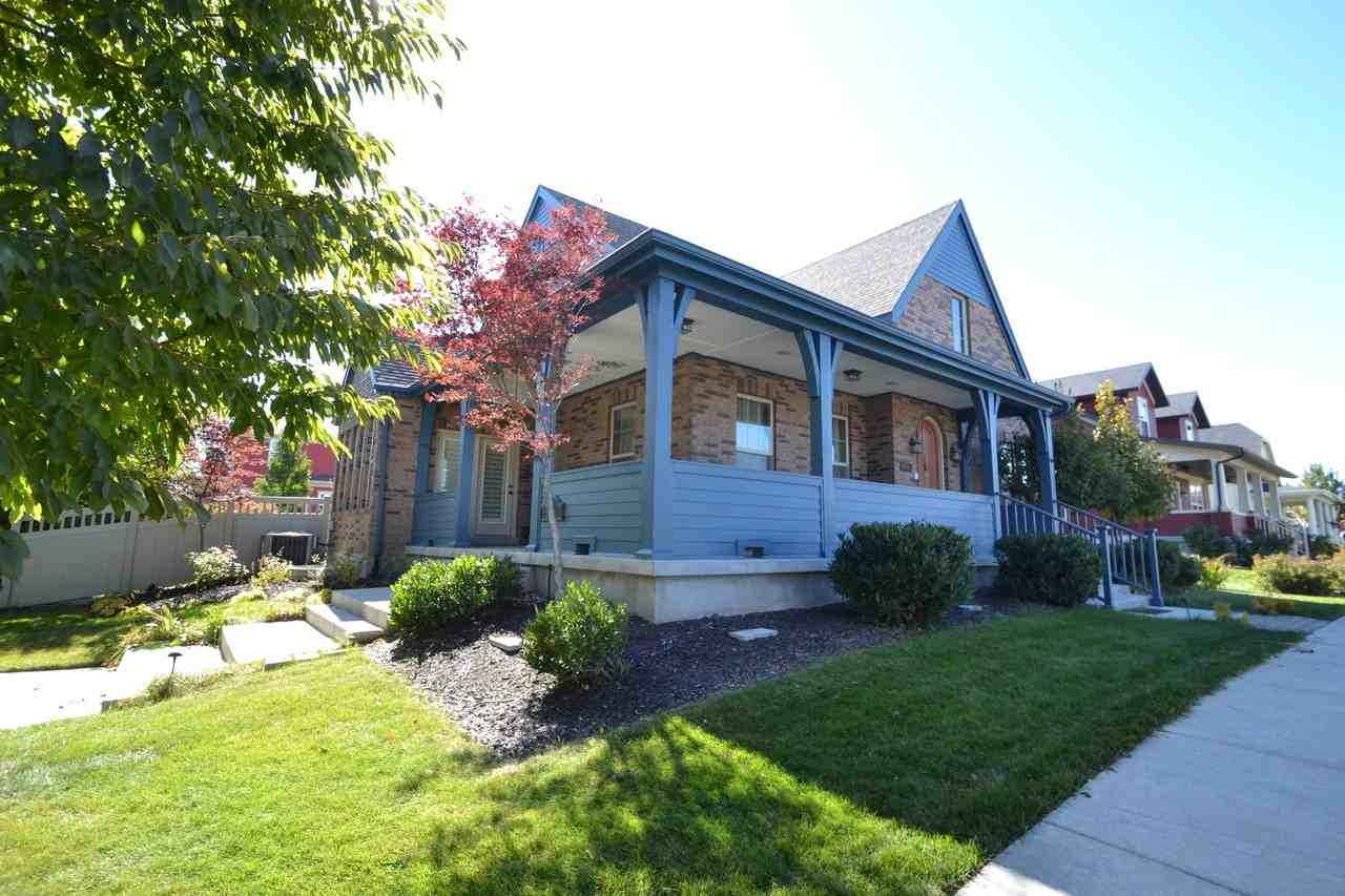 10741 S Weiss Dr - Photo 3 of 50