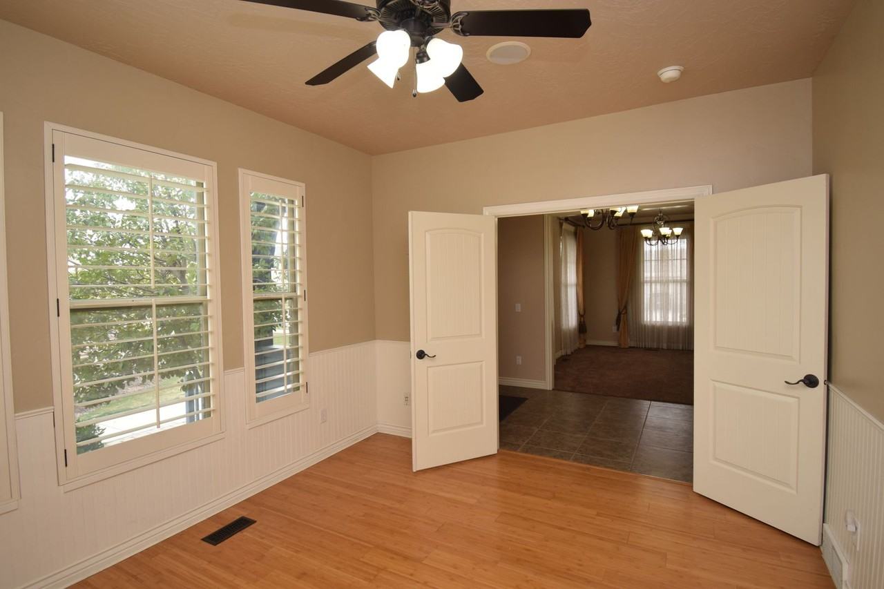 10741 S Weiss Dr - Photo 6 of 50