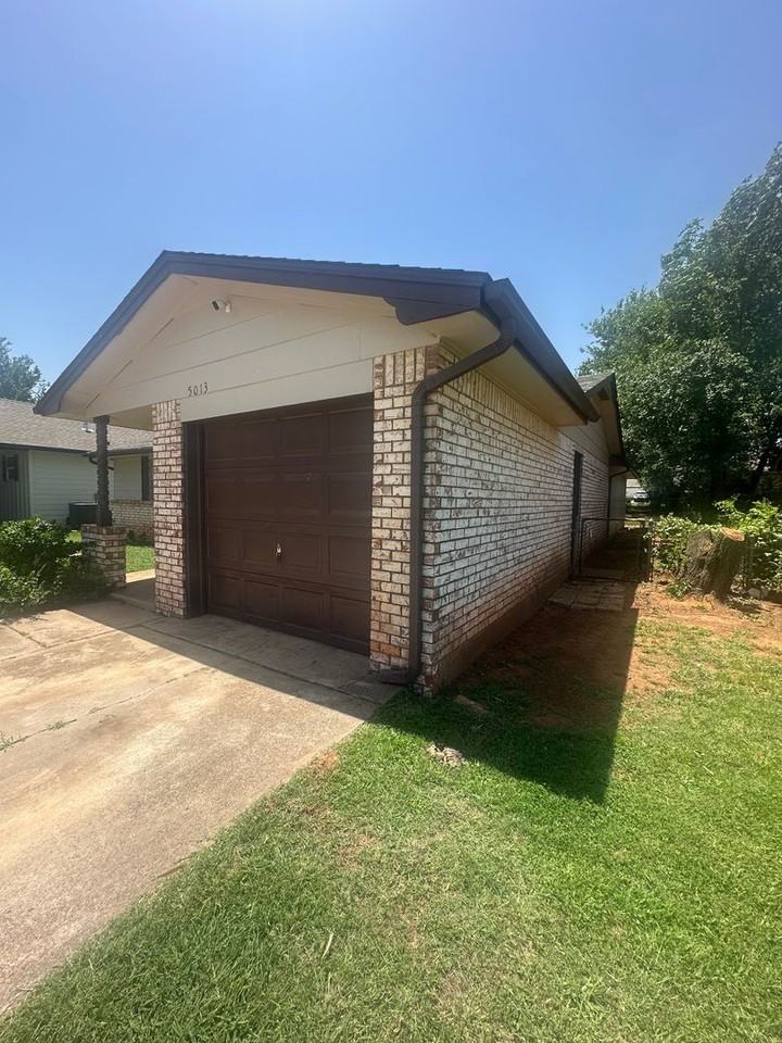 5013 S Dimple Dr - Photo 3 of 50