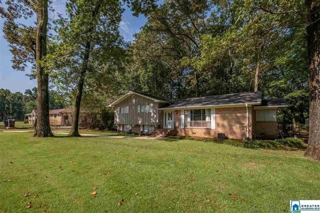 1908 Hickory Ln - Photo 6 of 34