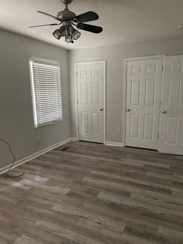 5213 Falling Creek Ln - Photo 6 of 9