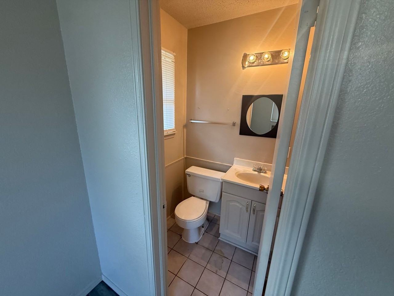 108 Sw 10th St - Photo 7 of 12
