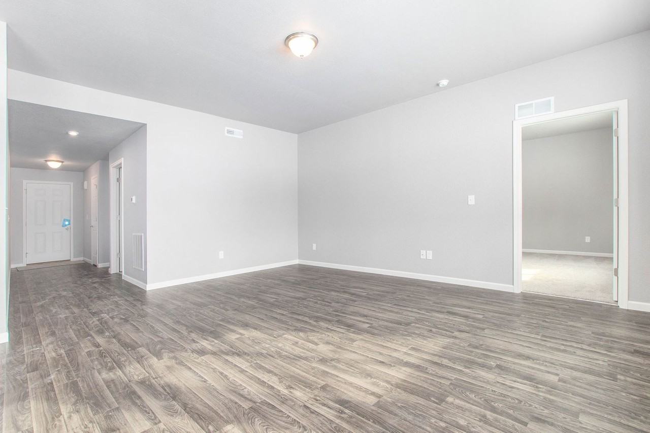 3193 Belgian Dr - Photo 6 of 18