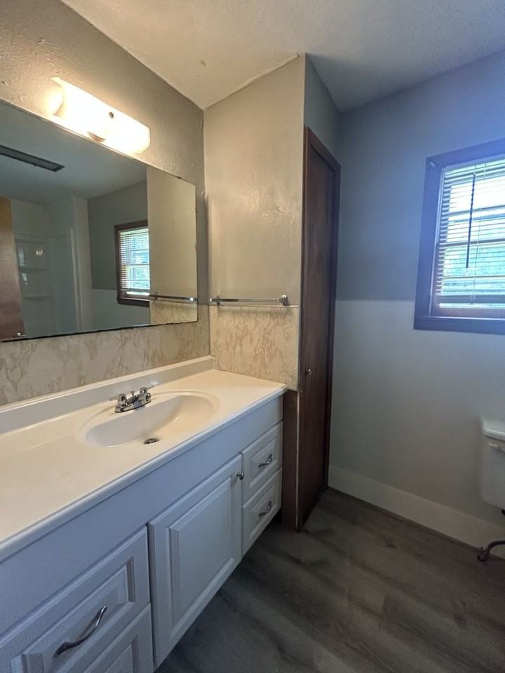 2811 N Michigan St - Photo 6 of 13