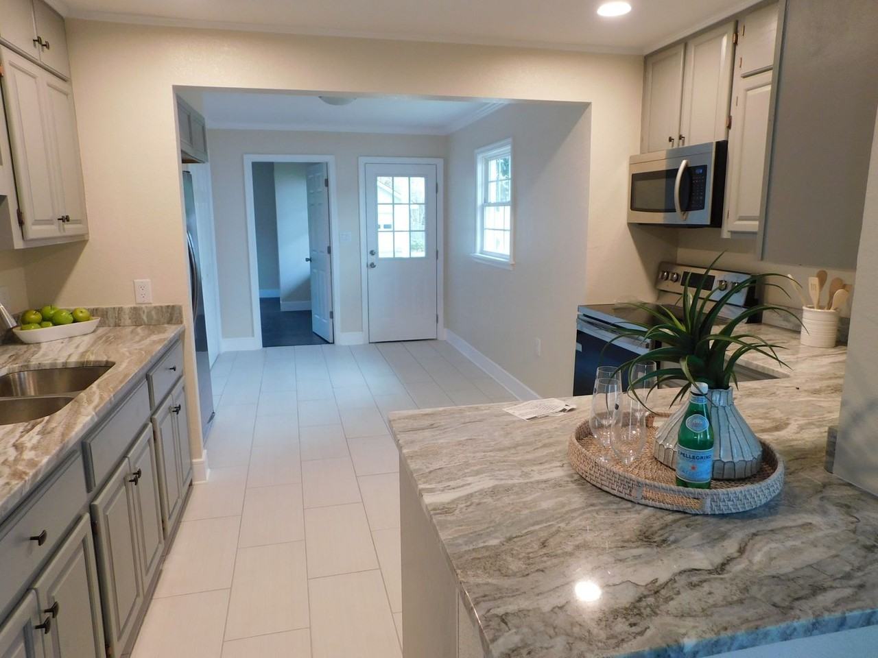 108 S Griffin St - Photo 5 of 17