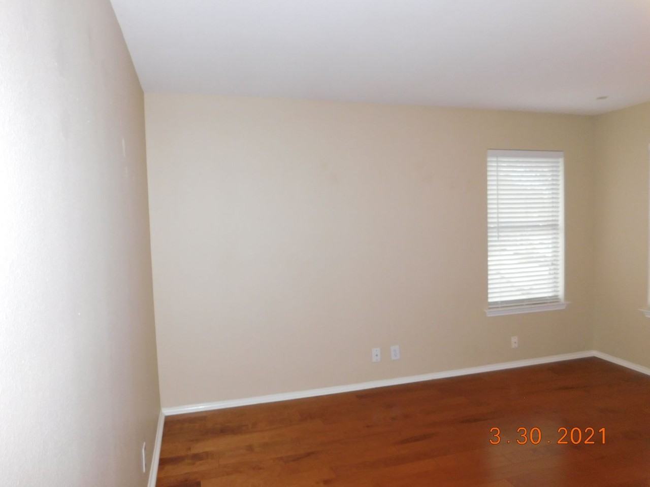 8926 Valhalla - Photo 5 of 9