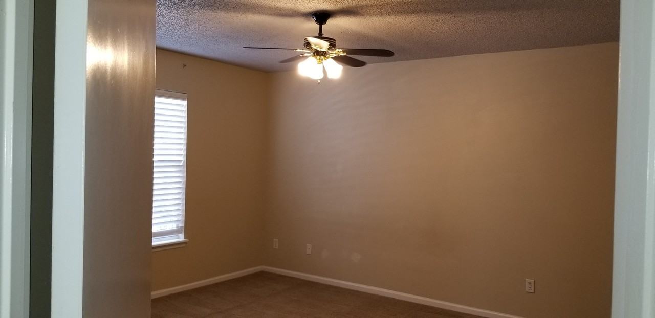 1108 Hidden Cove Cir S - Photo 2 of 23