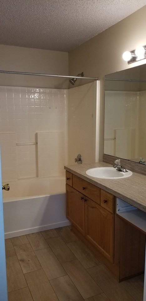 1108 Hidden Cove Cir S - Photo 4 of 23