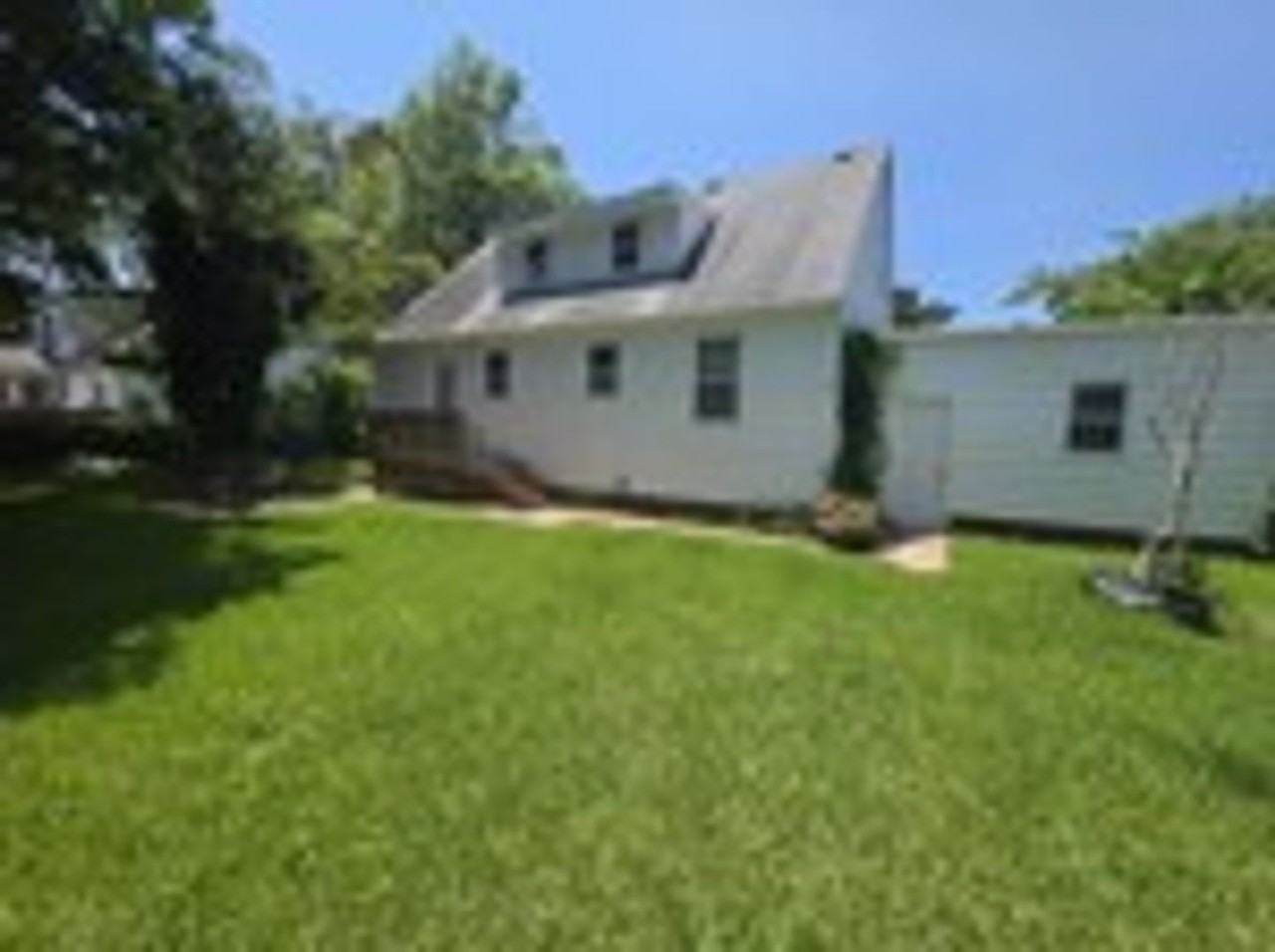 5440 Argall Cres - Photo 4 of 5