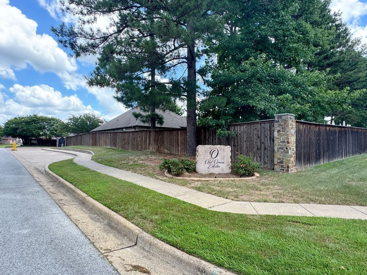 3988 Old Omen Rd - Photo 2 of 38