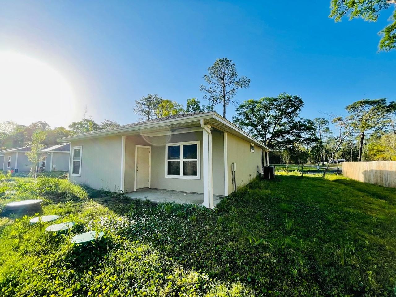 6633 Osceola St - Photo 3 of 18