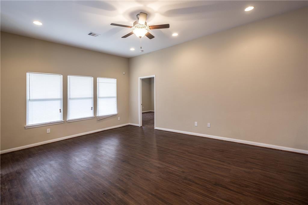 23031 Harrowby Dr - Photo 6 of 14