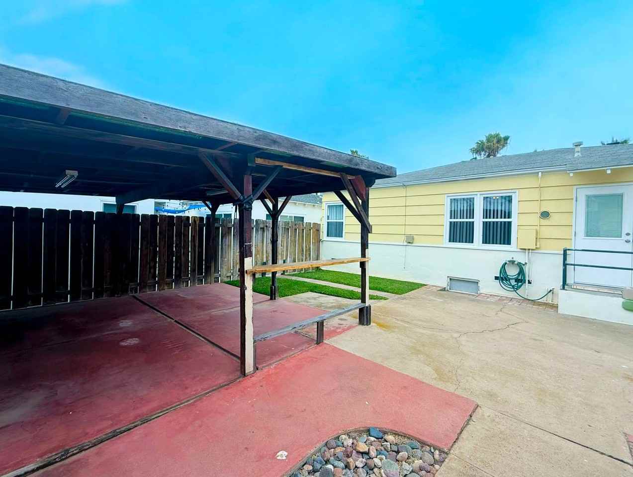 4756 Cape May Ave - Photo 3 of 20