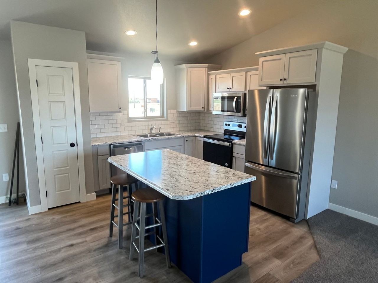652 Valor Ct - Photo 2 of 22