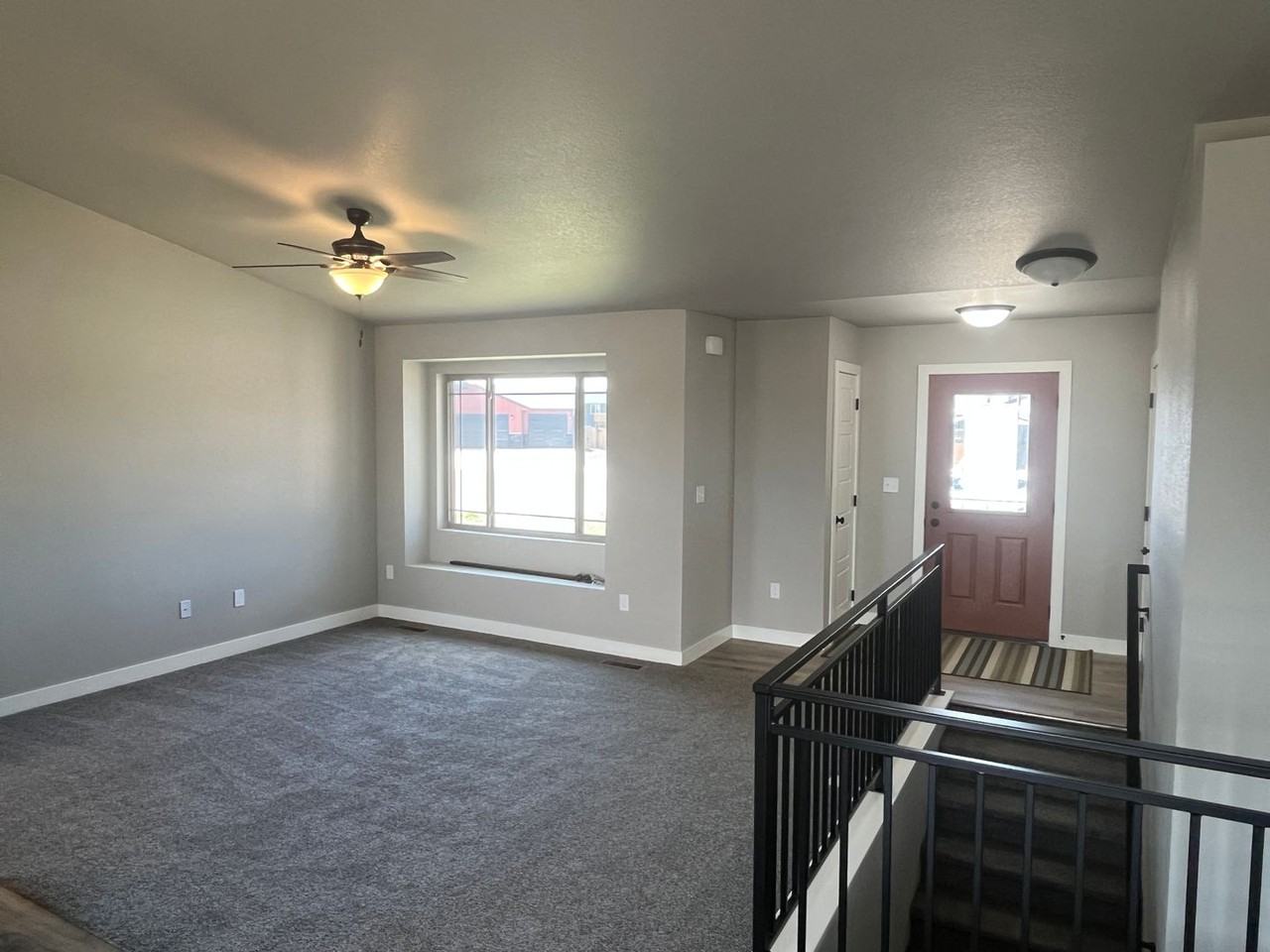 652 Valor Ct - Photo 3 of 22