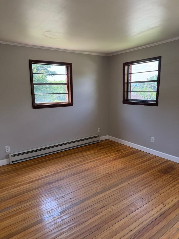 105 N Cleveland Ave - Photo 4 of 9