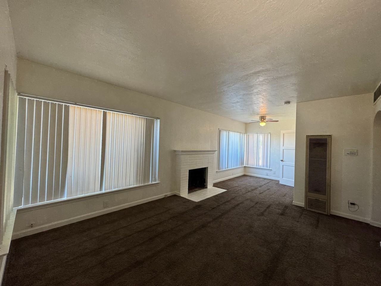 3452 E Clinton Ave - Photo 3 of 18