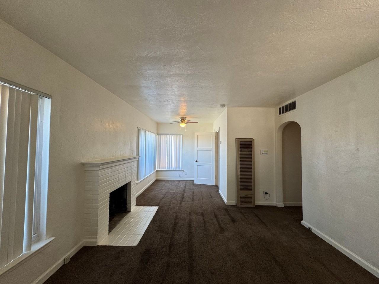 3452 E Clinton Ave - Photo 4 of 18