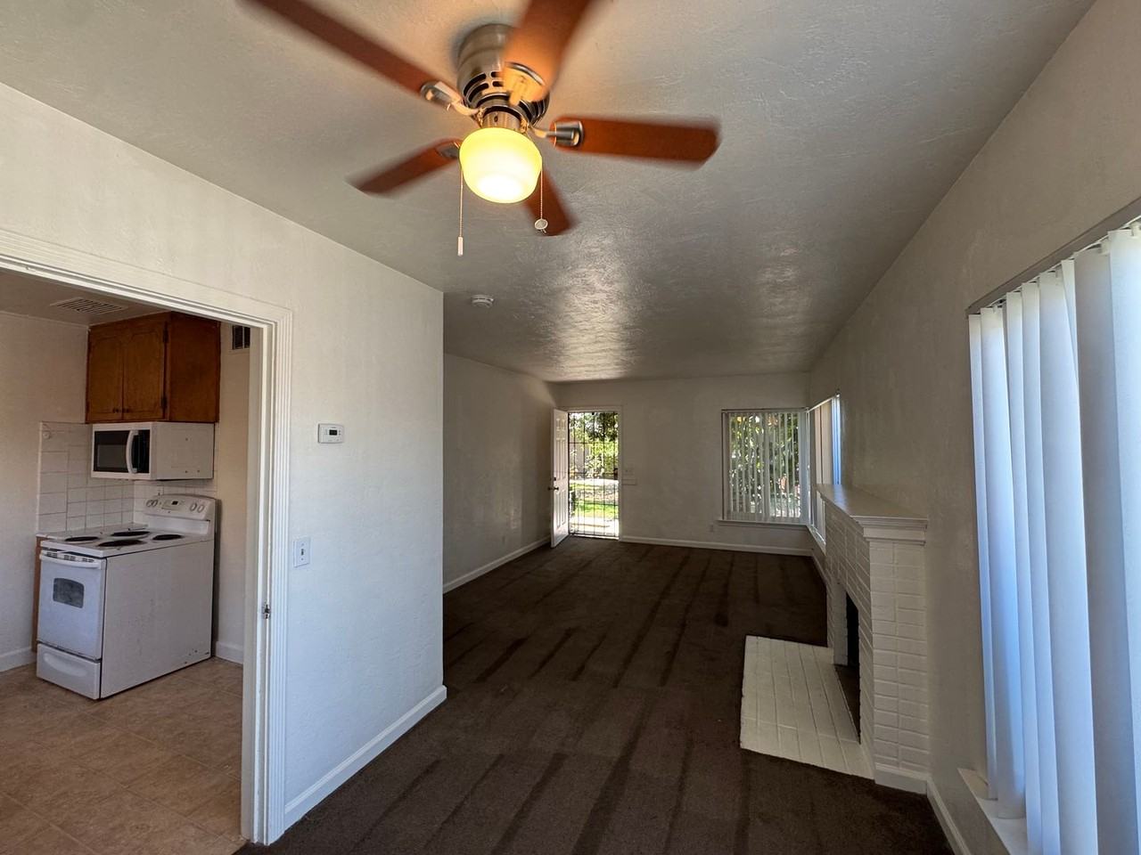 3452 E Clinton Ave - Photo 6 of 18