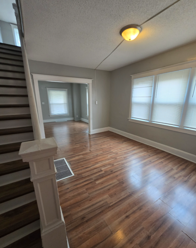 1020 N Ewing St - Photo 5 of 12
