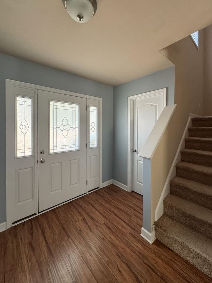 1424 Saint Johns Loop - Photo 3 of 26