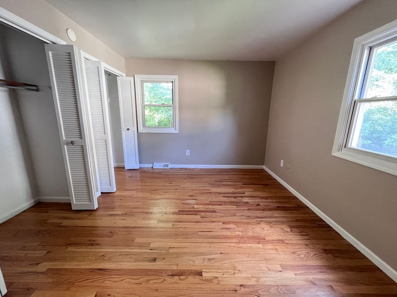 3010 Okemos Dr Se - Photo 6 of 21
