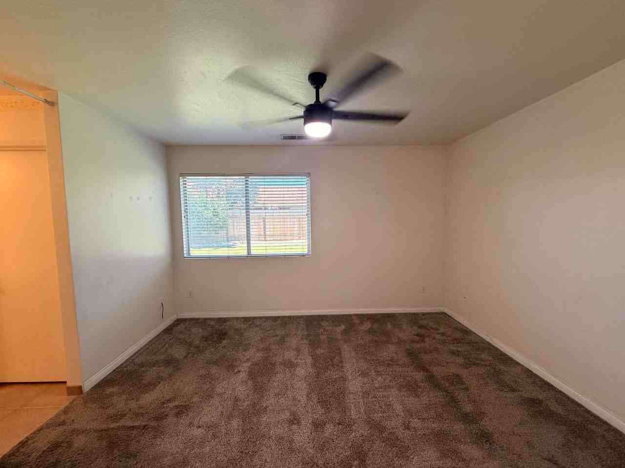 4315 Range Dr - Photo 5 of 7
