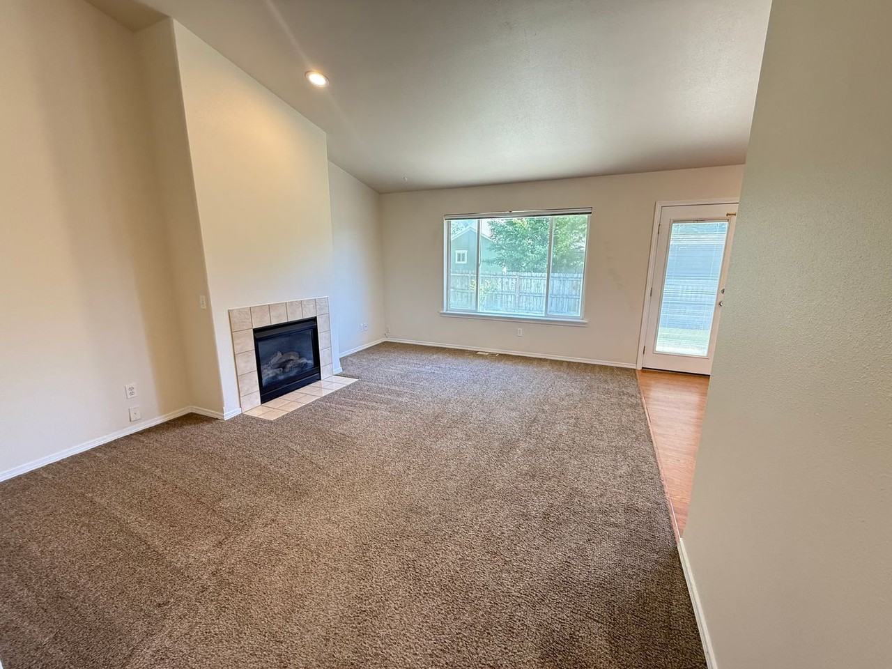 608 W 16th Ave - Photo 3 of 24