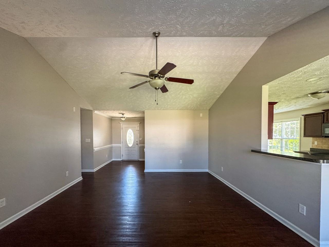 136 Ivy Stone Dr - Photo 5 of 33
