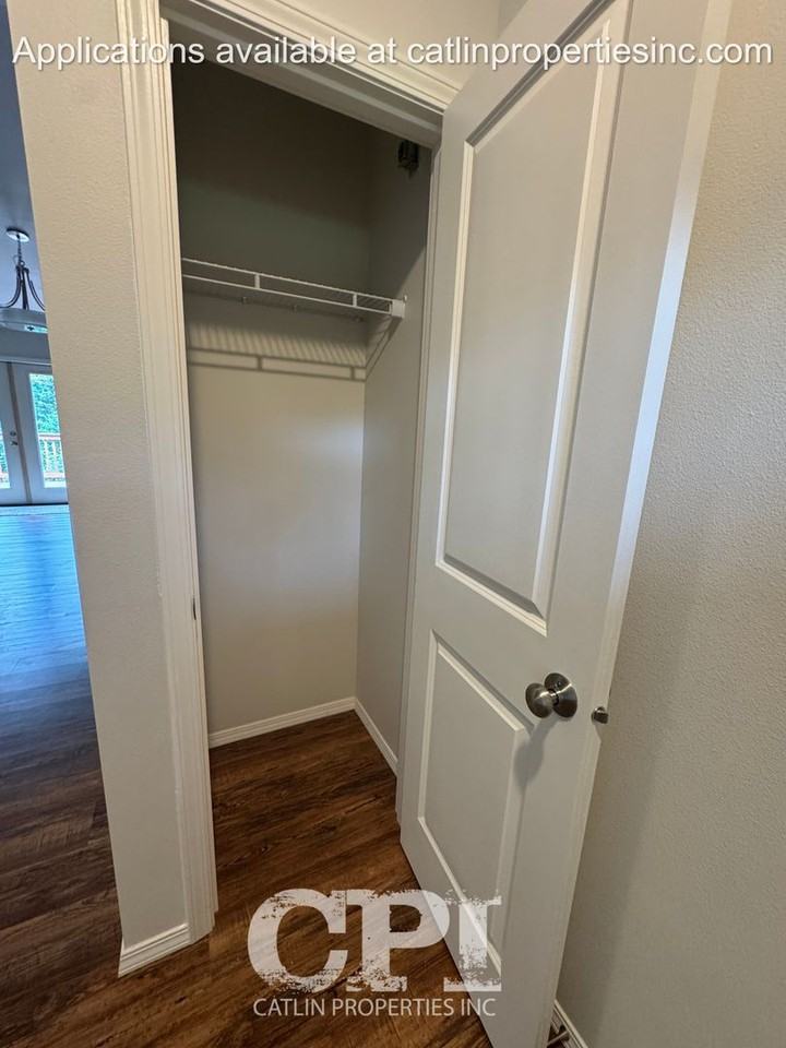 655 Chapman Rd - Photo 7 of 28