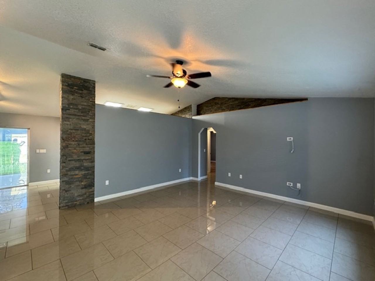 6760 Cherry Rd - Photo 3 of 27