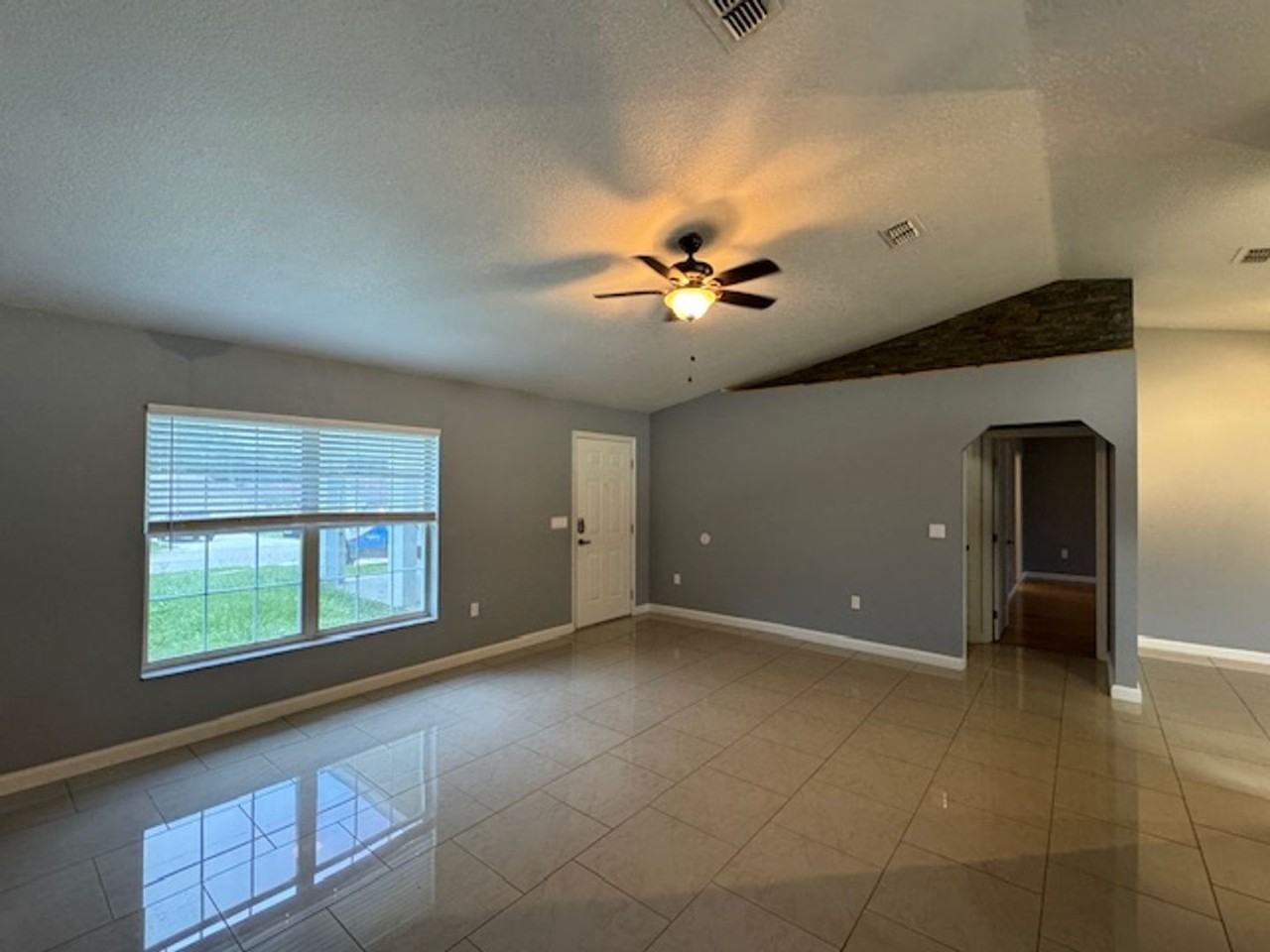 6760 Cherry Rd - Photo 6 of 27