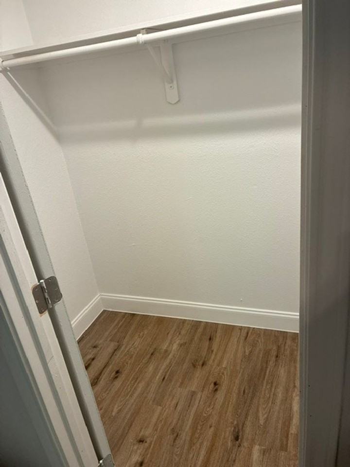 1700 Clark St - Photo 5 of 10