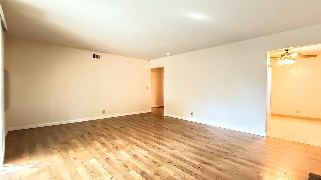 5334 Gatewood Ln - Photo 7 of 11