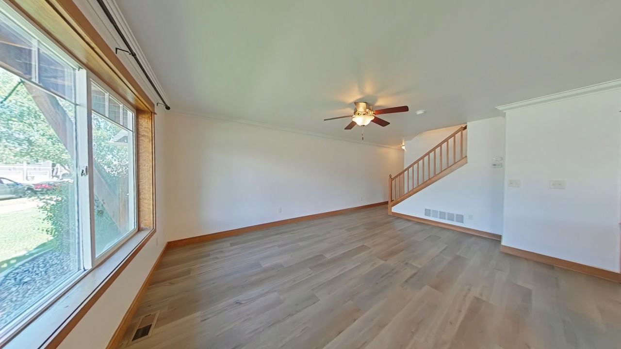 5471 Glenellen Dr #4 - Photo 4 of 33
