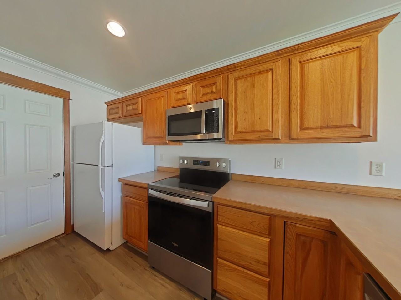 5471 Glenellen Dr #4 - Photo 7 of 33